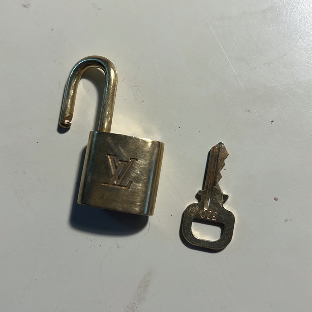 Louis Vuitton Lock and Key 🔐 #320